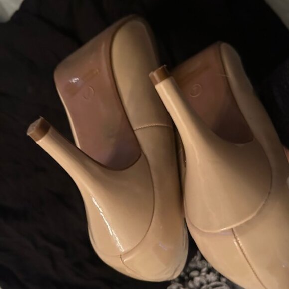 womens size 7 high heel seven shoes sexy tan nude heels - Picture 4 of 7